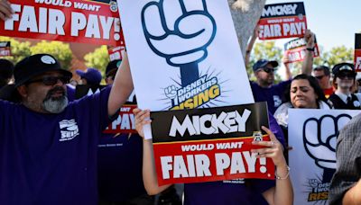 Disney, unions reach tentative pact, avoiding strike at Disneyland