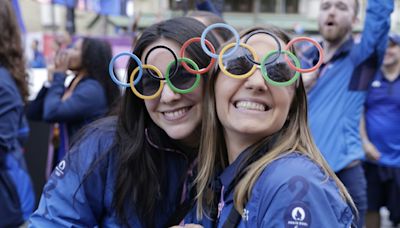 France bids final farewell to Olympics with Champs-Elysees parade