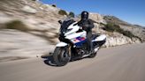 2022 BMW K 1600 Is the Super Cruiser that Thinks It’s a Sport Bike