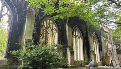 Hidden garden in ruins of bombed out church near London Bridge is one of city's best kept secrets