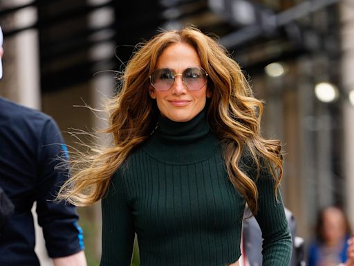 Jennifer Lopez Just Brought Back These Y2K Sneakers — We Found Them on Amazon