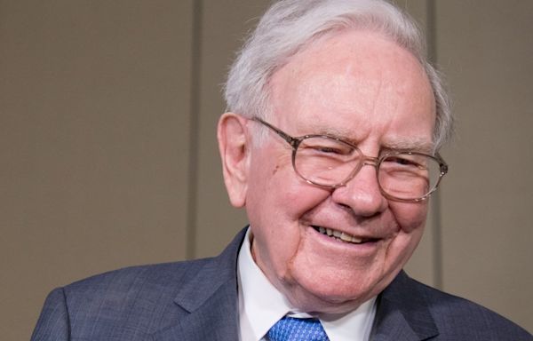 Warren Buffett Was Asked If He Had To Start Over In His 30s, How Would He Make $30 Billion Today — ...