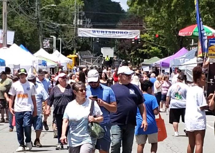 Wurtsboro Founders Day Street Fair draws large crowds (VIDEO) - Mid Hudson News