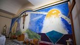 La moderna iglesia de la Safor que pintó el nuevo abad de Poblet