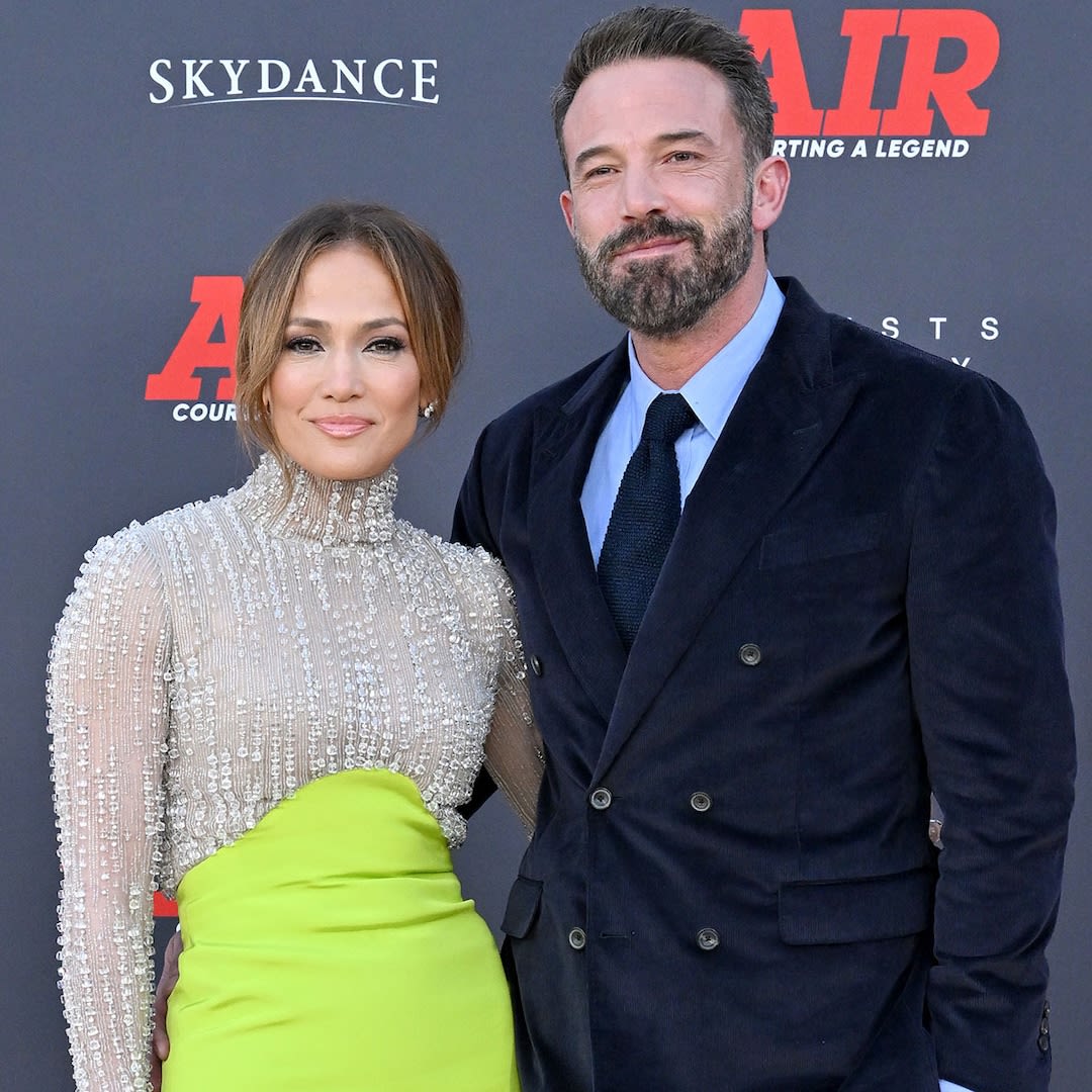 Jennifer Lopez and Ben Affleck Are Living Apart Amid Breakup Rumors - E! Online