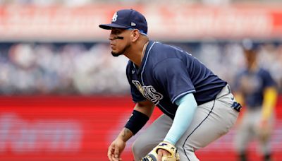 MLB trade deadline: Cubs 'thread the needle,' make first surprising move of the deadline with acquisition of Isaac Paredes