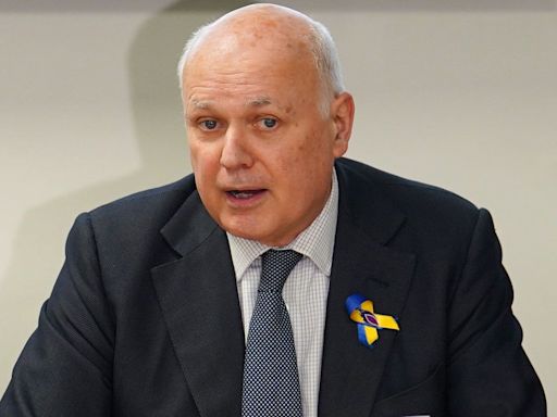 Sir Iain Duncan Smith holds on to Chingford and Woodford Green seat after Labour vote split