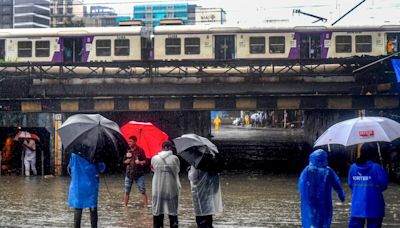 Mumbai On Rain "Red Alert", No Decision Yet On Closing Schools: 10 Points