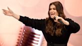 Idina Menzel Still Feels Weird About Playing Lea Michele’s Mom on ‘Glee’