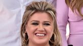 Kelly Clarkson tells Hillary Clinton: Arizona abortion ruling is ‘insane to me’