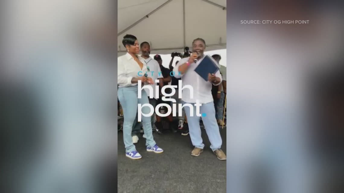 Fantasia Barrino receives key to High Point