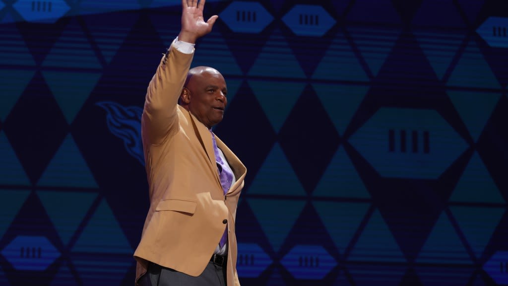 Warren Moon puzzled by Texans using Oilers color in alternate uniform