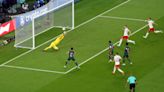 Wojciech Szczesny penalty save helps Poland claim hard-fought Saudi Arabia win