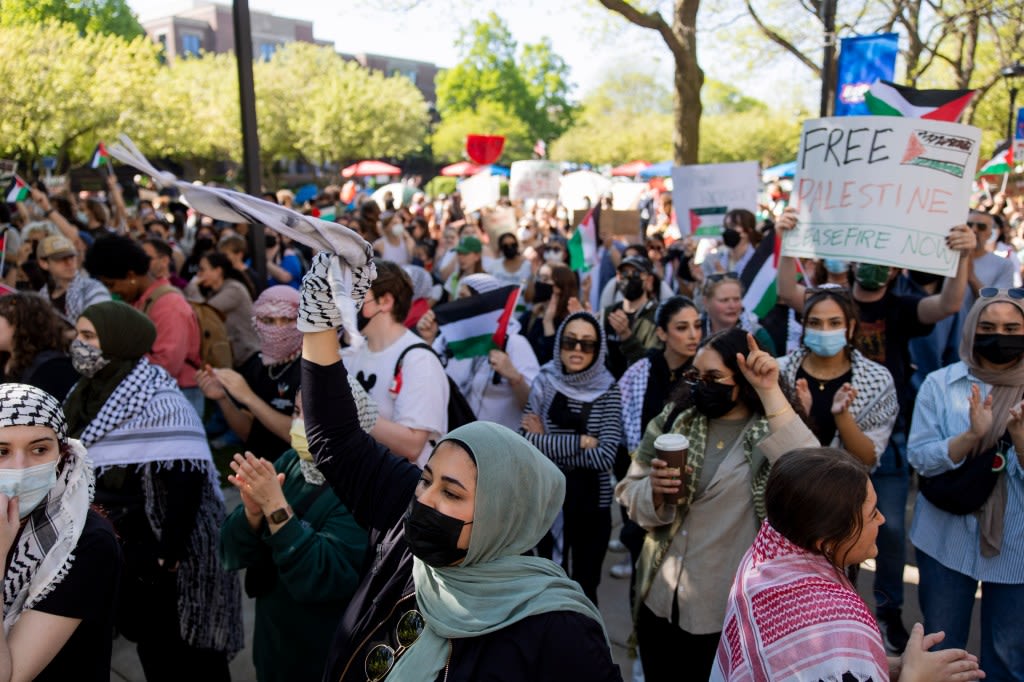 Tensions flare between DePaul pro-Palestine encampment and counterprotesters