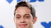 Pete Davidson busca novio para su madre que lleva 23 años soltera