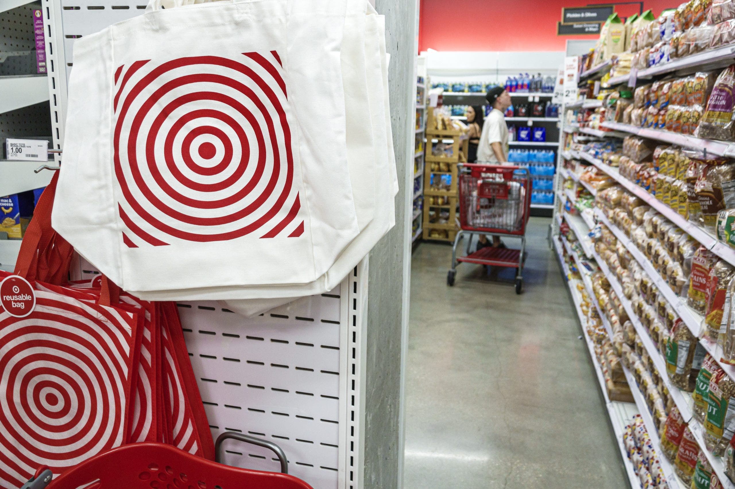 California lawmakers vote to ban 'reusable' plastic bags from grocery stores