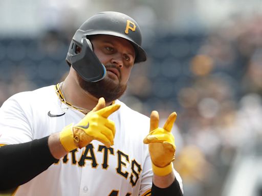 Pirates Remove Rowdy Tellez From Diamondbacks Game