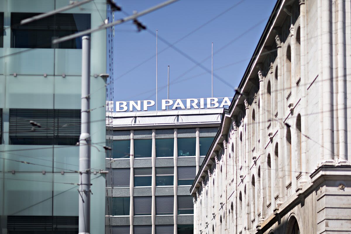 BNP Weighing Up to 150 Job Cuts in Geneva to Slash Costs