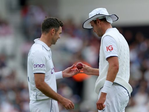 Broad hails 'bowling addict' Anderson ahead of final Test