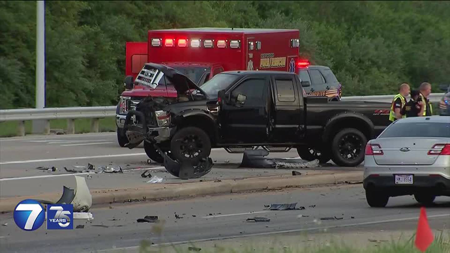 U.S. 35 remains closed as deputies investigate deadly crash in Montgomery County