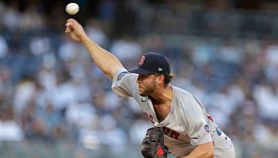 Rafael Devers backs Kutter Crawford’s scoreless start with a pair of homers as Red Sox shut out Yankees - The Boston Globe