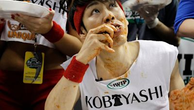 Former hot dog eating champion retires from competitive eating, citing health