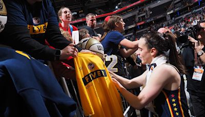 Fever's Caitlin Clark draws in record crowd for Indiana debut: 'Pretty unheard of'