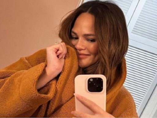 Chrissy Teigen She's Been 'Putting Off' Making THIS Dish Ahead Of Her Trip to Chicago; Find Out