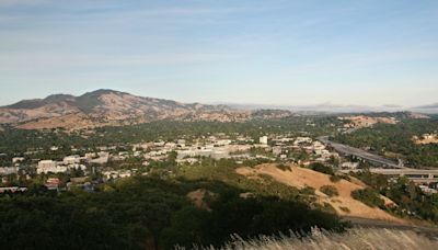 Rattlesnake warning issued for popular Bay Area parks