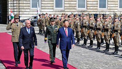 Orbán anuncia un incremento de la cooperación nuclear con China durante la visita oficial de Xi a Hungría