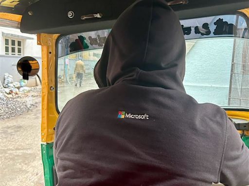 'Microsoft techie' in Bengaluru found driving autorickshaw on weekends 'to combat loneliness'; triggers sea of reactions