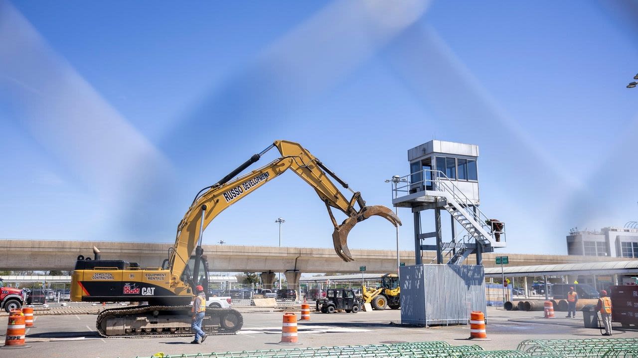 Construction begins on new JFK Airport carport that will store solar energy