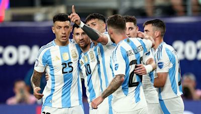 Con el regreso de Messi al gol: Argentina vence a Canadá y va por el bicampeonato de la Copa América - La Tercera