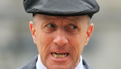 Michael Healy-Rae criticises online ‘cowards’ after use of image of his mother in ‘a derogatory way’