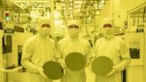 Samsung Electronics starts 3-nanometer chip production ahead of TSMC