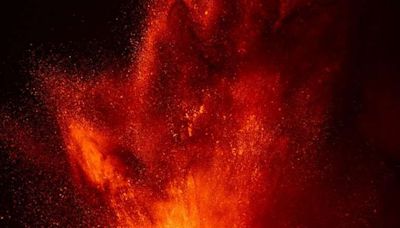 Erupción del volcán Etna obliga a desviar vuelos en Italia | Teletica