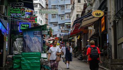 兩條惡法如緊箍咒 香港文學勢成廢墟(圖) - 博談 - 顏純鉤