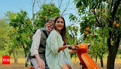 Pooja Hegde shares Amitabh Bachchan’s ‘cuteness overloaded’ photo on his 82nd birthday; fans can’t stop gushing - See inside - Times of India