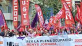 Miles de personas salen a la calle en Alicante para reclamar más derechos laborales