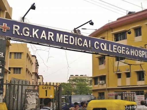 Anger Erupts After Semi-nude Body Of Woman Doctor Found In Kolkata Hospital, Family Alleges Rape