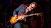 Joe Bonamassa chega no Brasil após 11 anos com álbum que 'prova algo para mim'