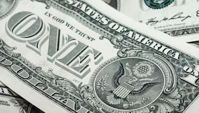 Precio del dólar: Moneda abre la semana en 16.75 pesos al mayoreo