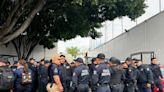 Policías de Tehuacán se manifiestan para que ayuntamiento pague gastos médicos a uno de sus compañeros