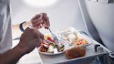 搭飛機讓腸胃不適？5食物「這時間吃」防脹氣腹瀉 - 開眼界