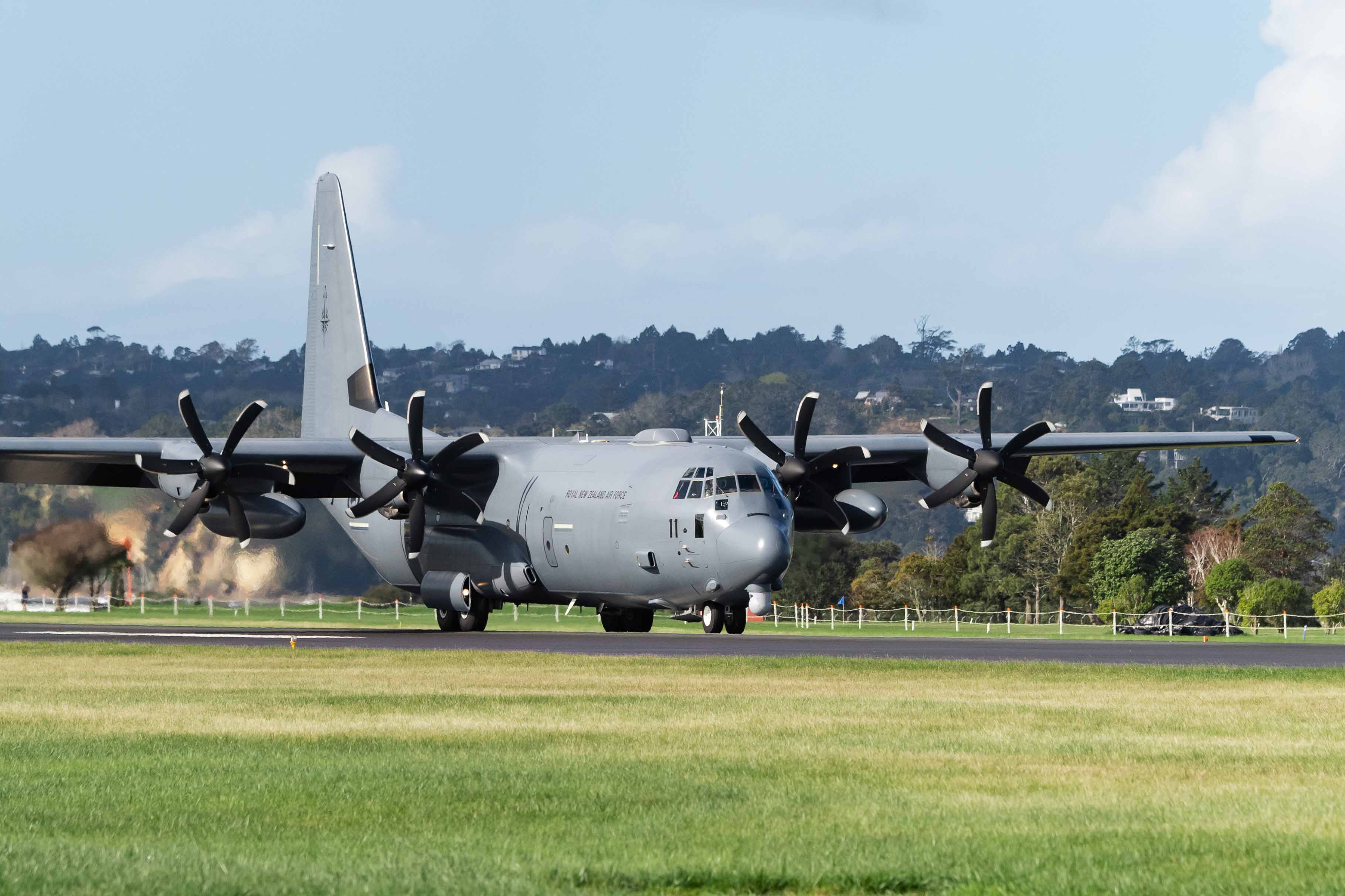 New Zealand Air Force receives first Super Hercules cargo plane