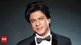 THROWBACK: When Shah Rukh Khan called himself 'old-fashioned' for talking respectfully to girls, said, "I never address any lady as 'tu'" | Hindi Movie News - Times of India