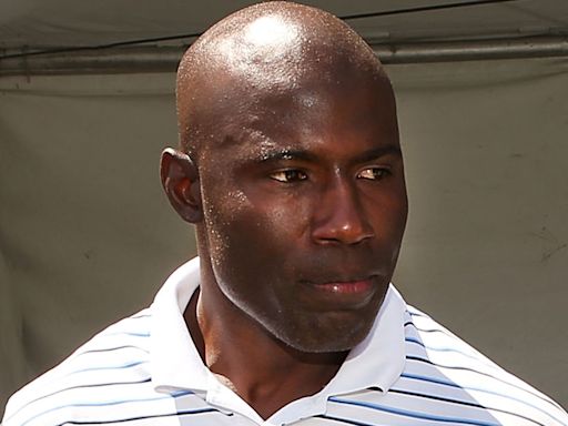 Terrell Davis Hauled Off Plane In Handcuffs After Incident With Flight Attendant