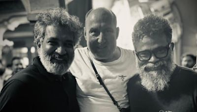 SS Rajamouli Shares ‘Iconic’ Photo From The Sets Of Allu Arjun Starrer Pushpa 2: The Rule; See Here - News18