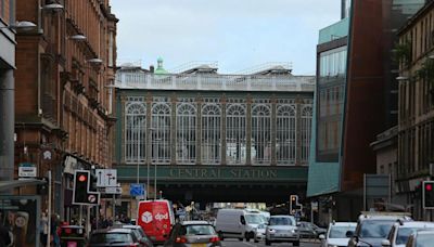 Man attacked two strangers on Glasgow streets