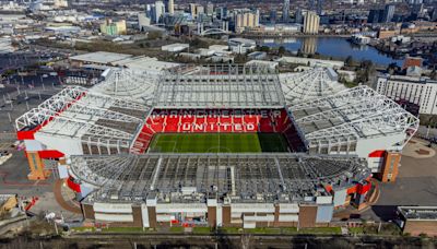 Manchester United considering new 100,000-seat stadium